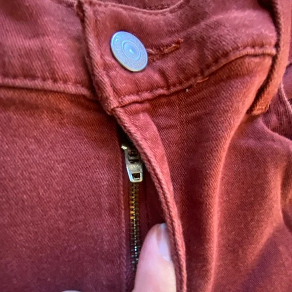 Levi's Brick Red stretch women’s Denim Jeans - Picture 6 of 8